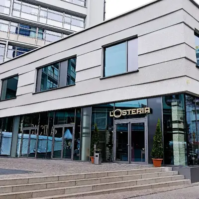 Eisstockschießen am Bikini-Berlin (L'Osteria)