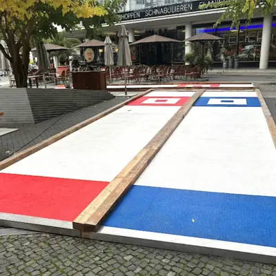 L'Osteria Bikini Berlin Eisstockschießen